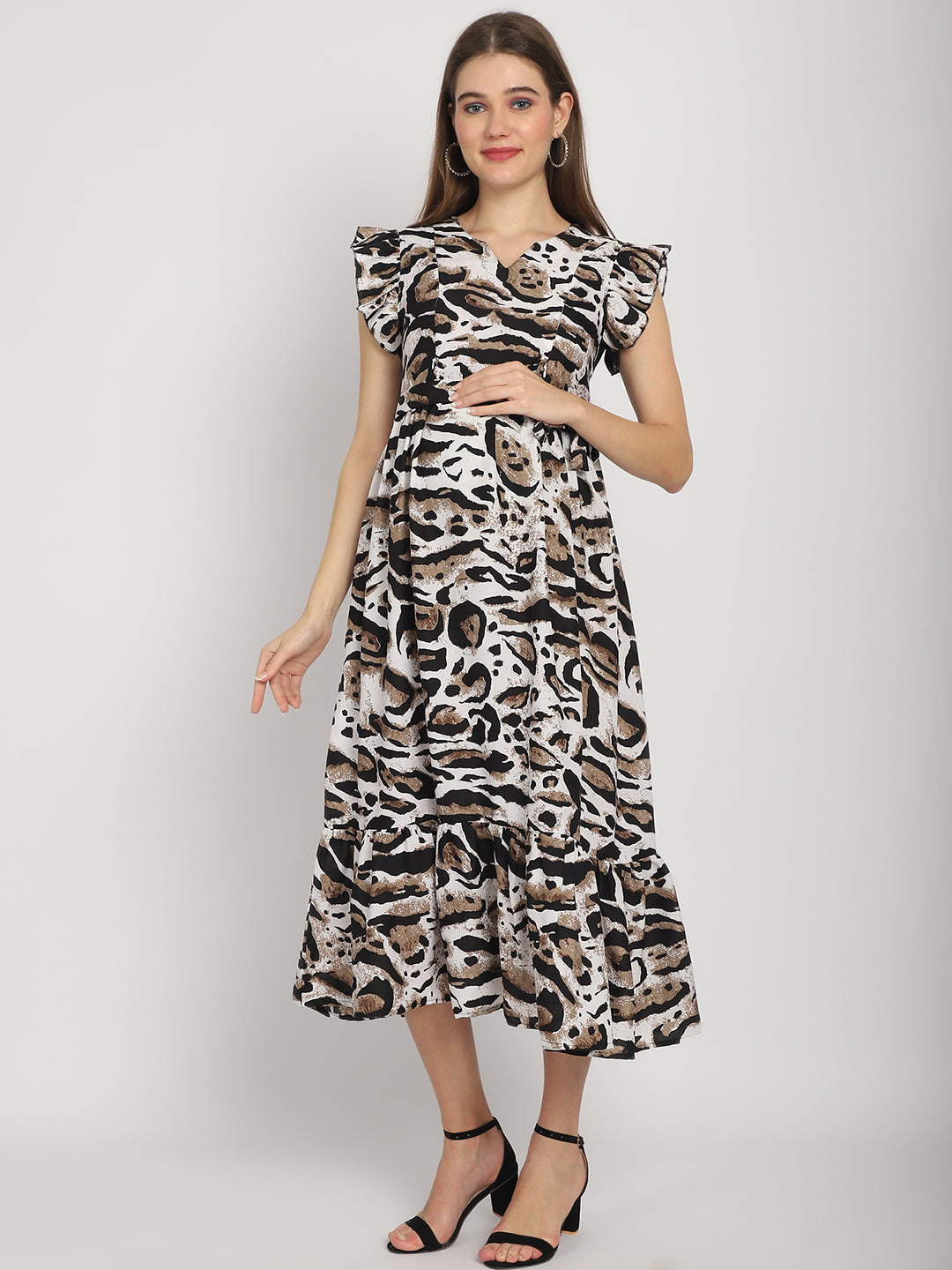 White Graphic Printed Fit and Flare Maternity Maxi Dress – Feel Clath