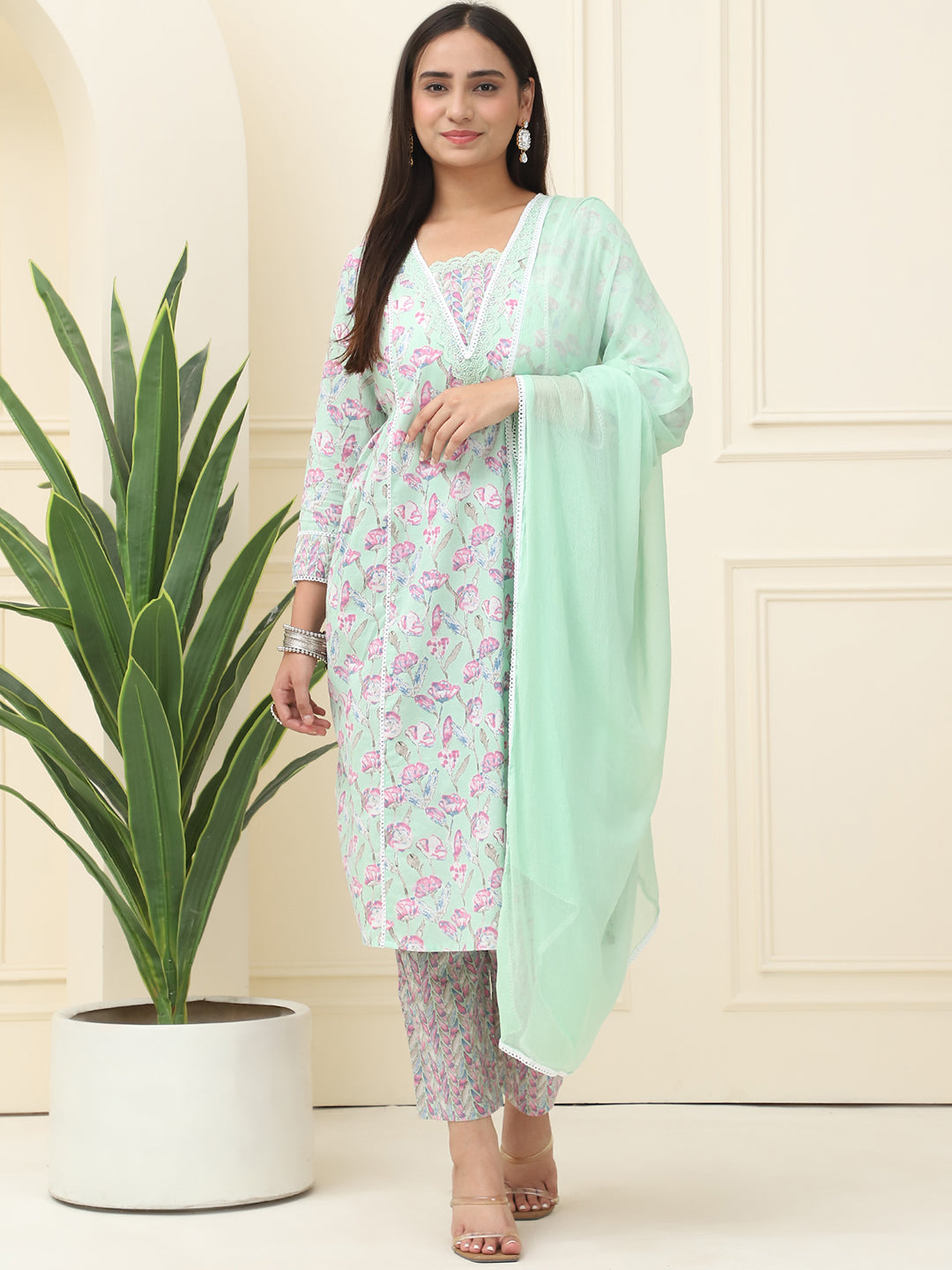 Multi Floral Printed Pure Cotton Kurta With Trousers & Chiffon Dupatta