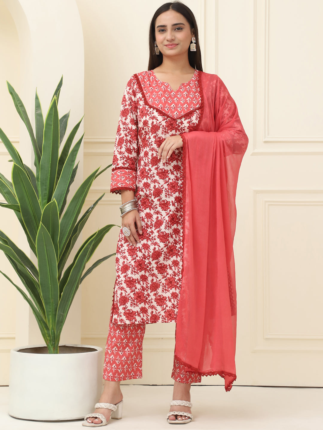 Maroon Floral Printed Pure Cotton Kurta With Trousers & Chiffon Dupatta