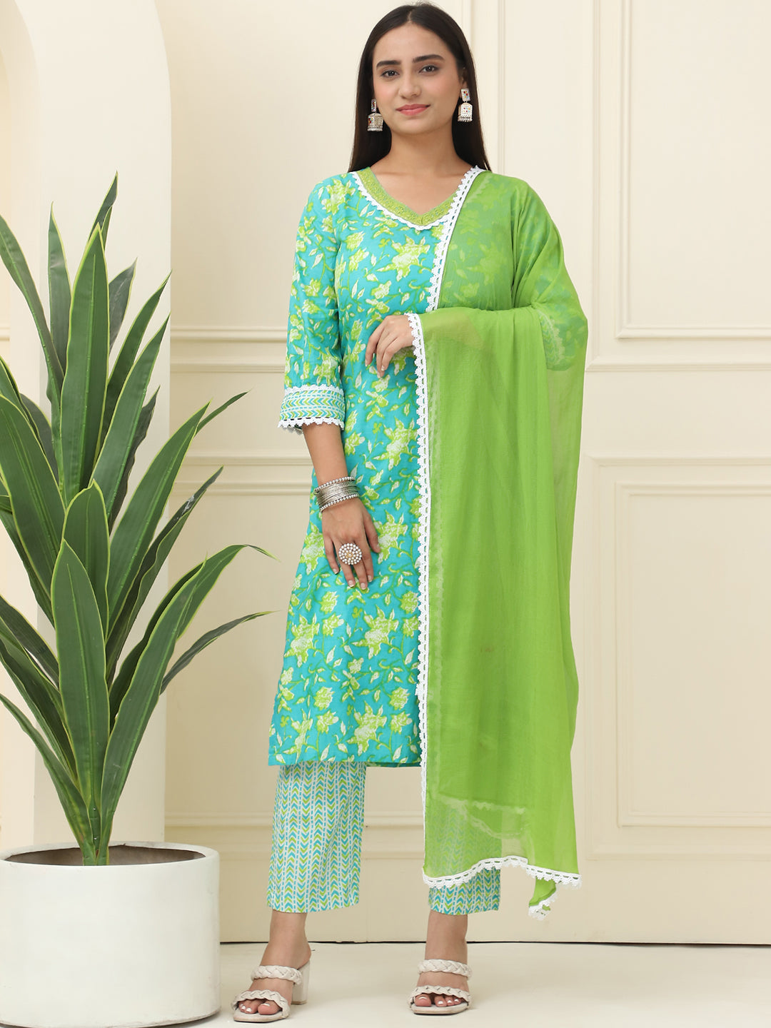 Sea Green Floral Printed Pure Cotton Kurta With Trousers & Chiffon Dupatta