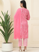 Pink Floral Printed Pure Cotton Kurta With Trousers & Chiffon Dupatta