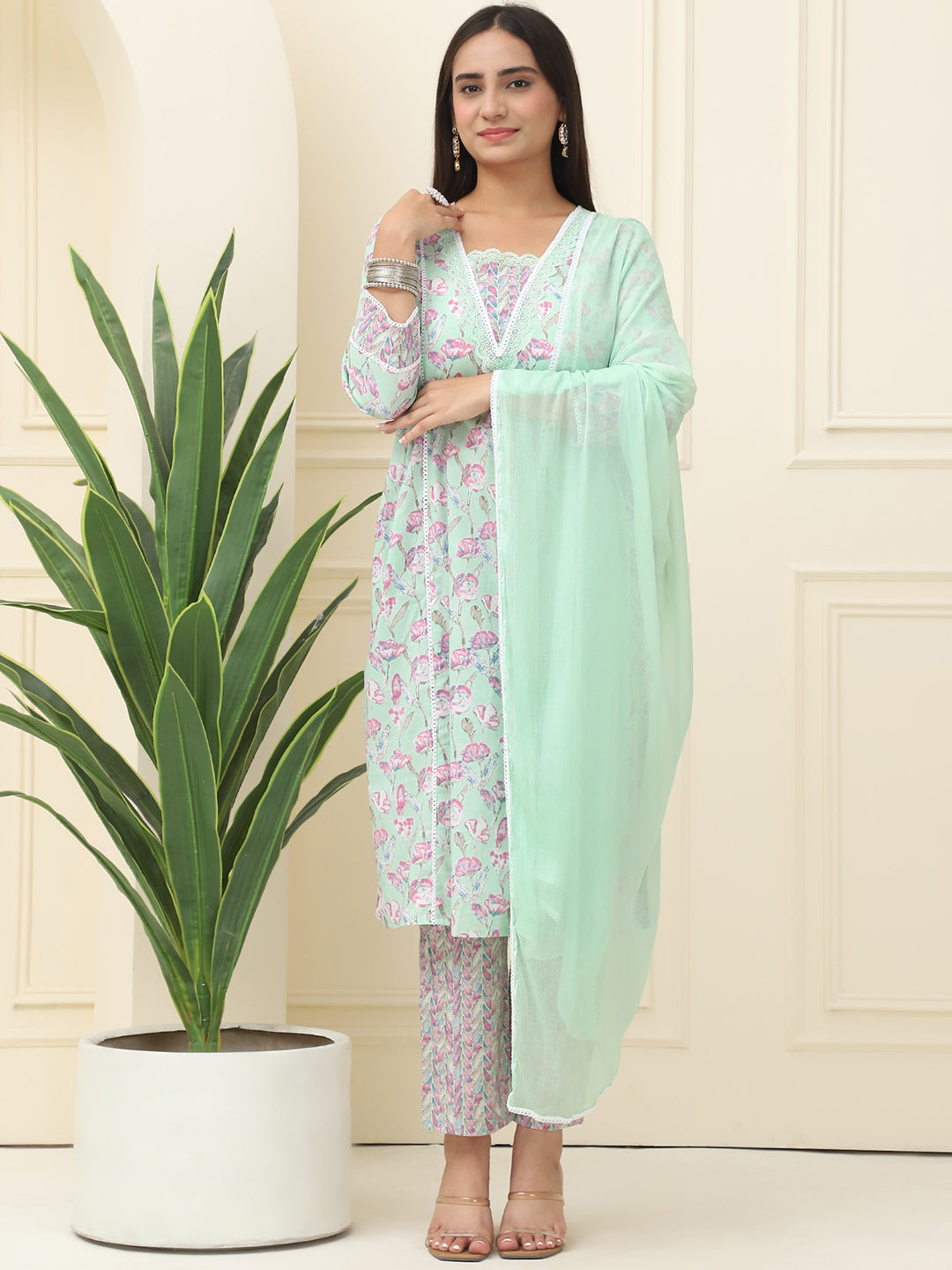 Multi Floral Printed Pure Cotton Kurta With Trousers & Chiffon Dupatta