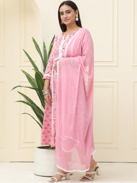 Pink Floral Printed Pure Cotton Kurta With Trousers & Chiffon Dupatta