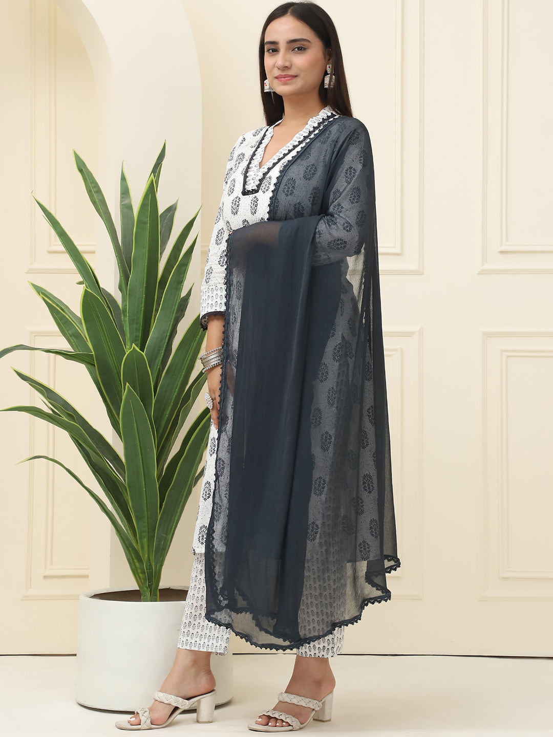 Black Floral Printed Pure Cotton Kurta With Trousers & Chiffon Dupatta