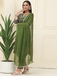 Green Floral Printed Pure Cotton Kurta With Trousers & Chiffon Dupatta