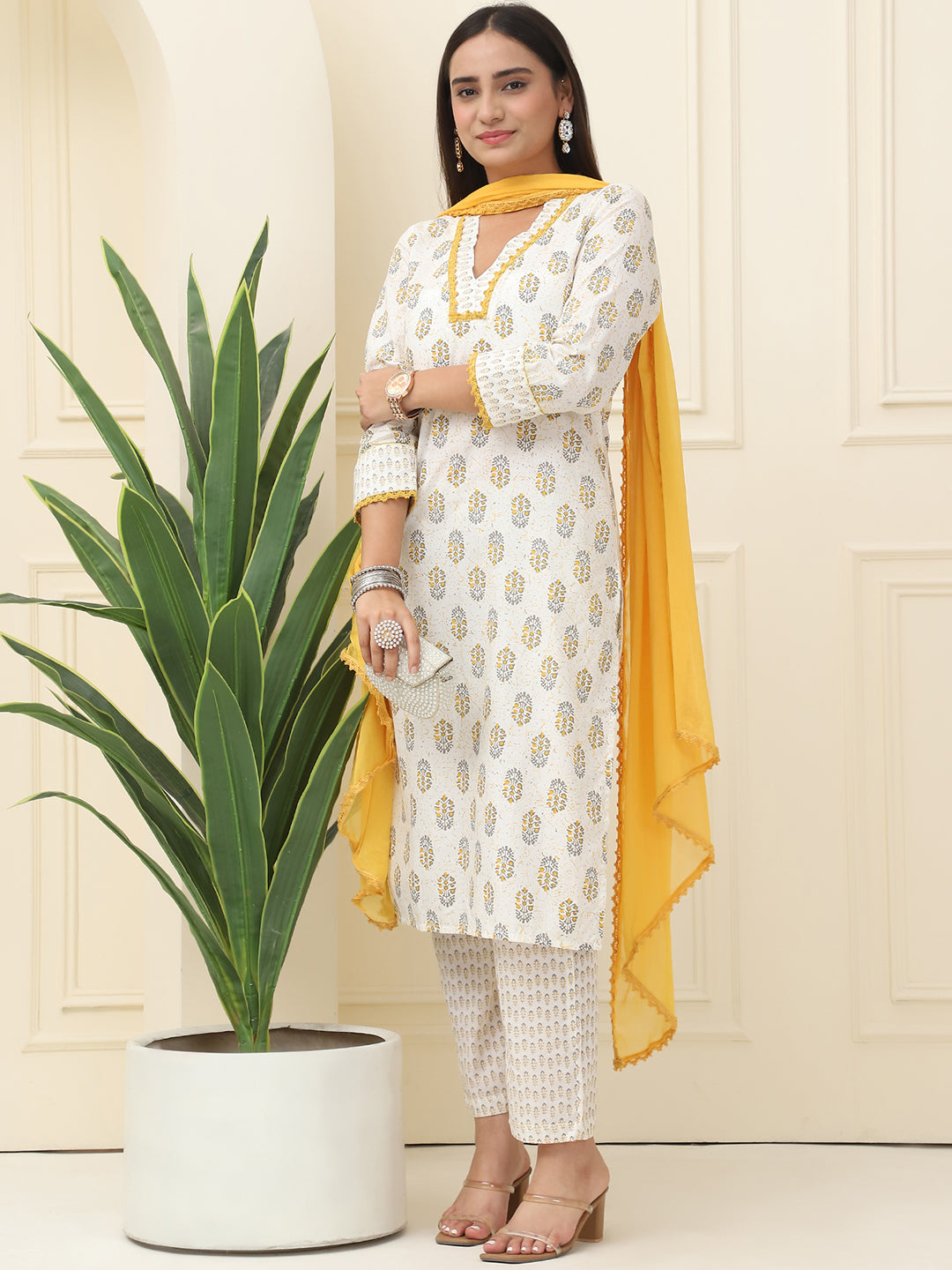 Cream Floral Printed Pure Cotton Kurta With Trousers & Chiffon Dupatta