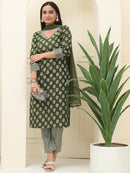 Green Floral Printed Pure Cotton Kurta With Trousers & Chiffon Dupatta